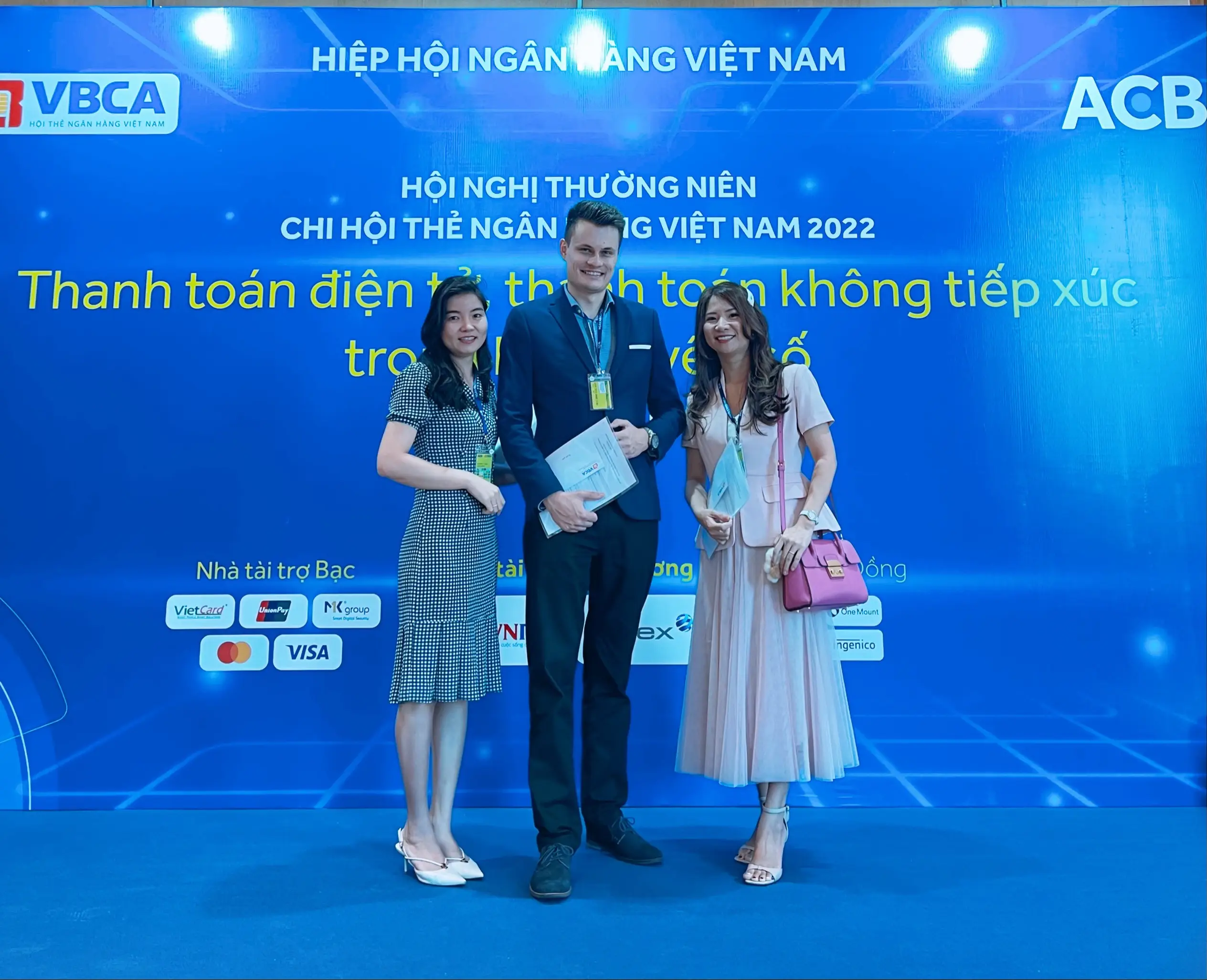 home-credit-chinh-thuc-tr-thanh-hoi-vien-chi-hoi-th-thuoc-hiep-hoi-ngan-hang-viet-nam-2.png