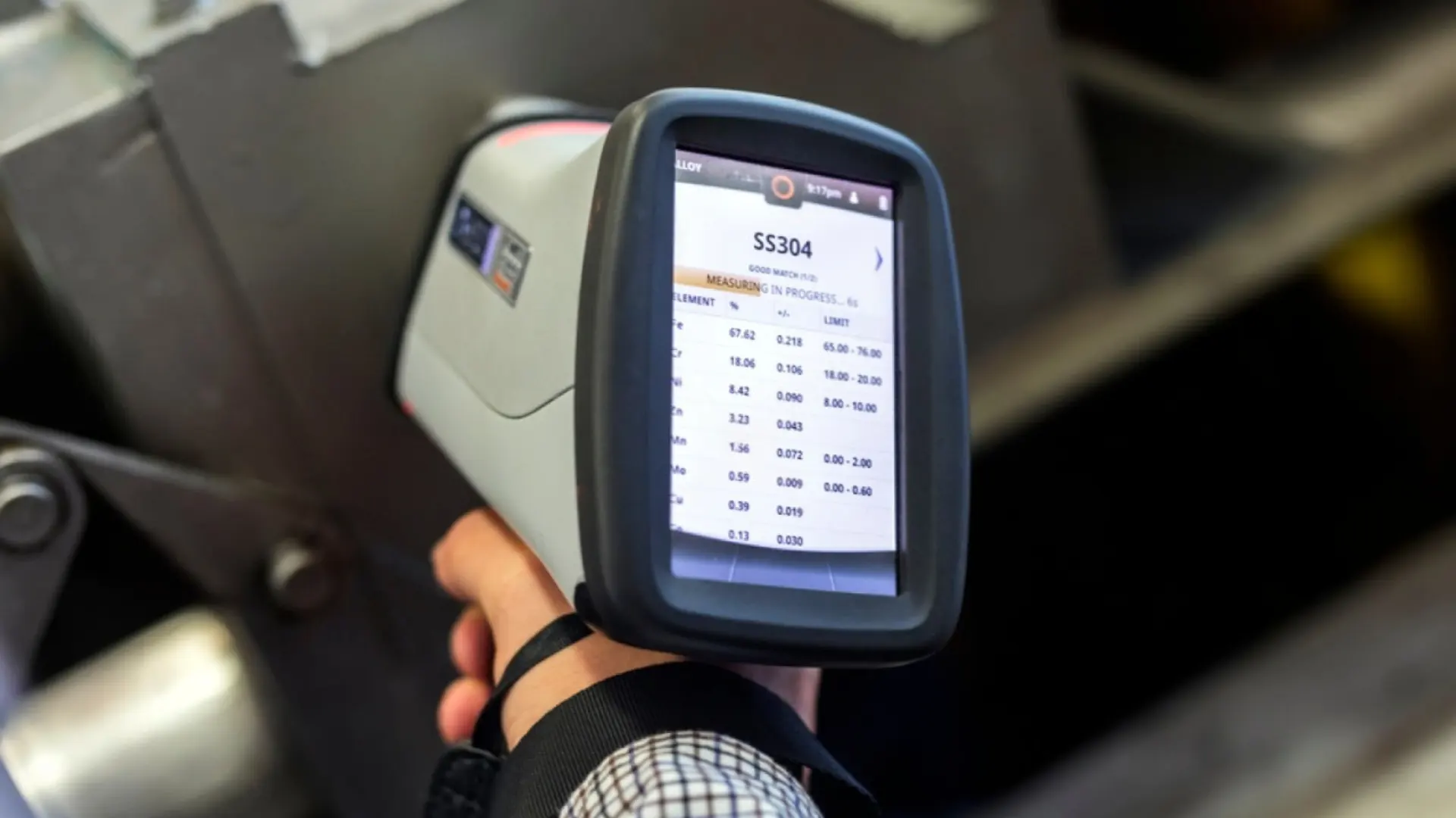 08-may-quan-pho-xrf.webp
