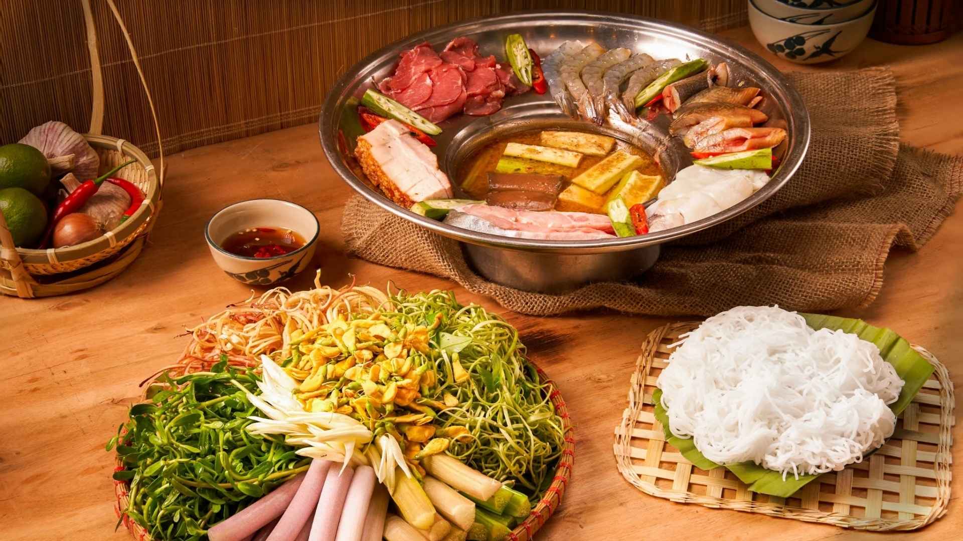 09-lau-mam-mon-ngon-khong-the-bo-qua-khi-den-can-tho.jpg