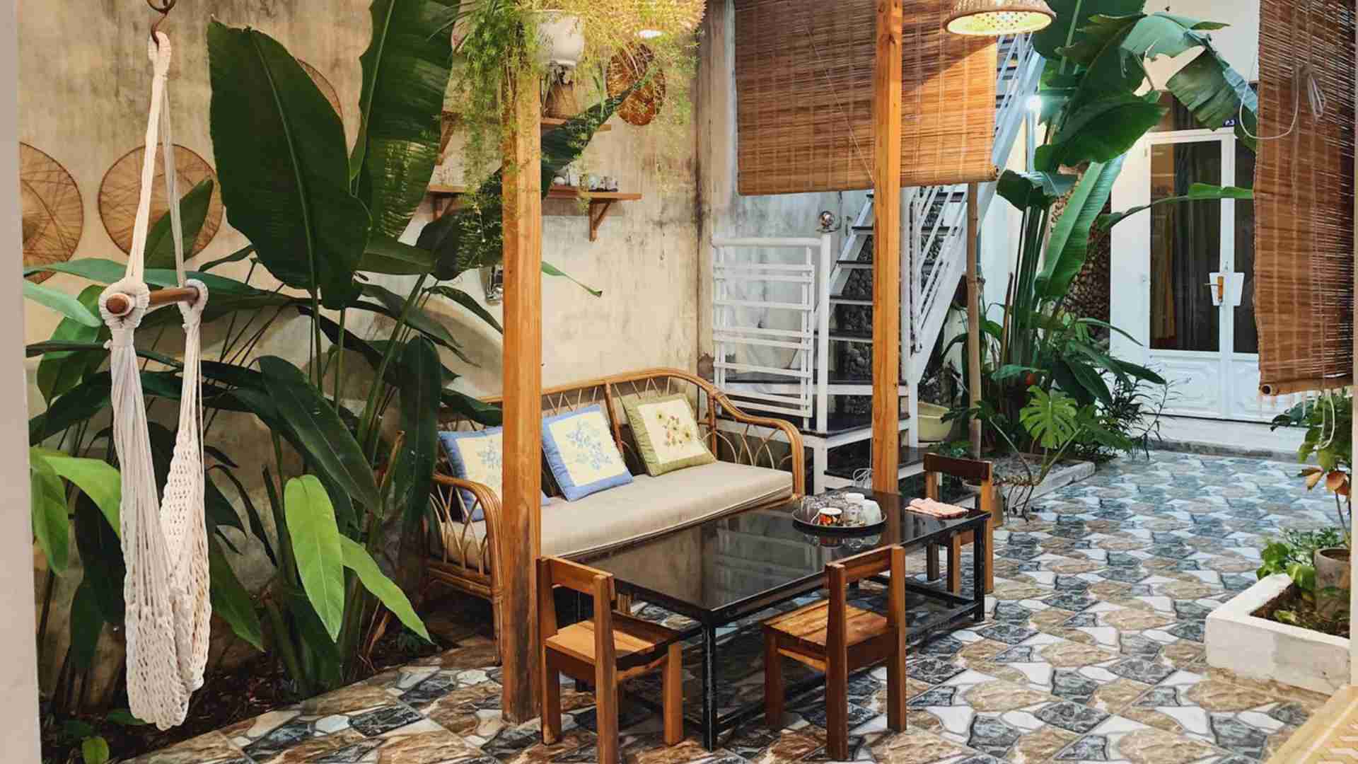 10-pho-homestay-nha-trang-co-noi-that-doc-dao-va-khong-gian-xanh-mat.jpg