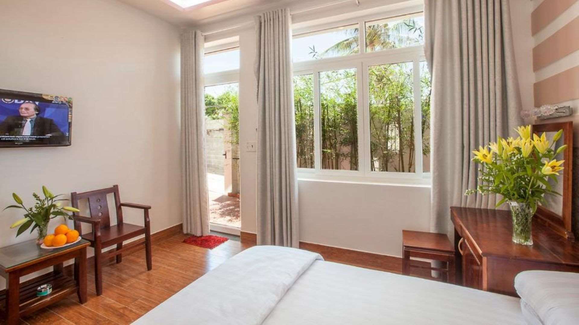 10-phuong-nam-guesthouse-ghi-diem-voi-thiet-ke-phong-oc-rong-va-hien-dai.jpg