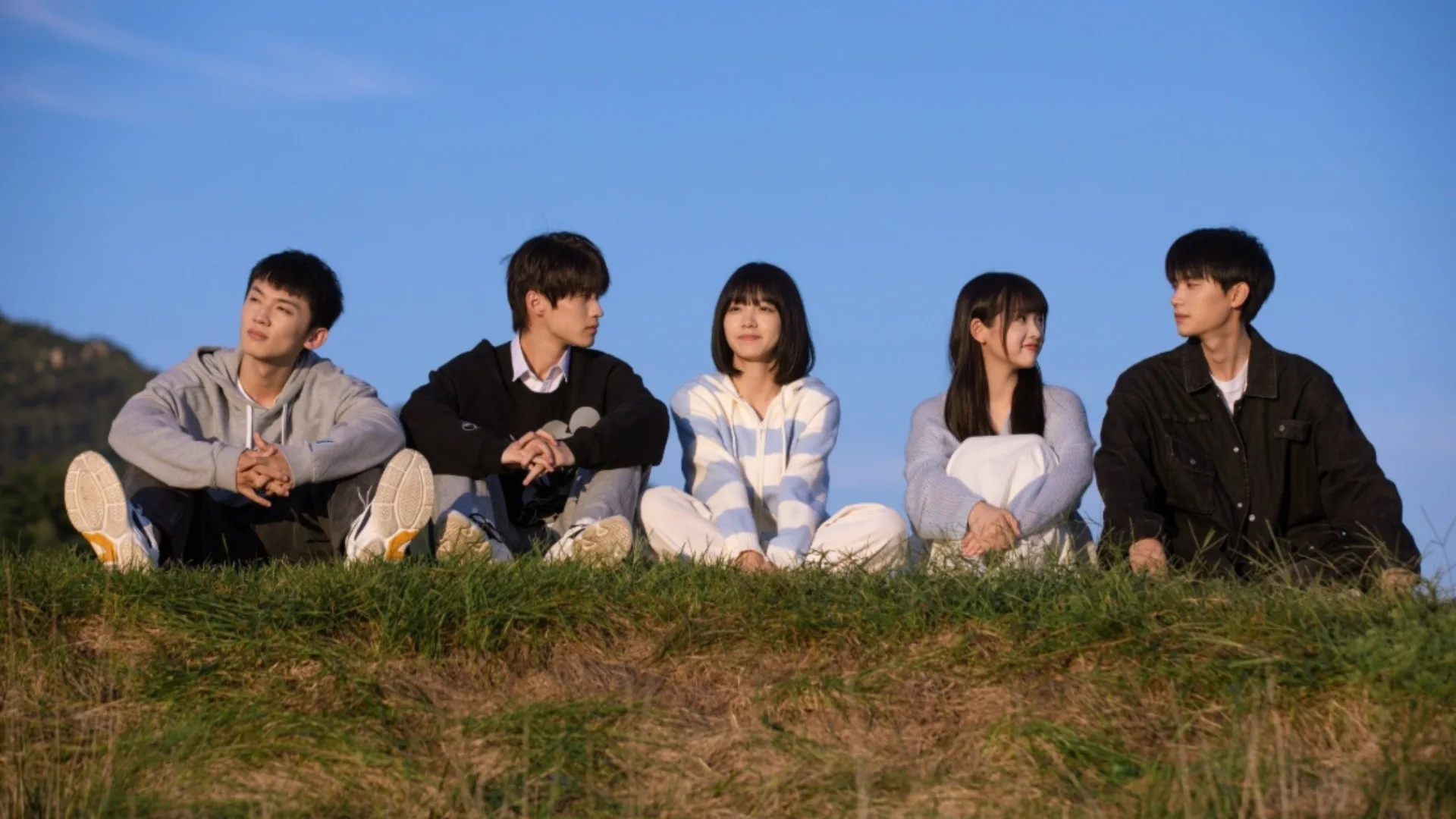 12-khi-anh-chay-ve-phia-em.webp