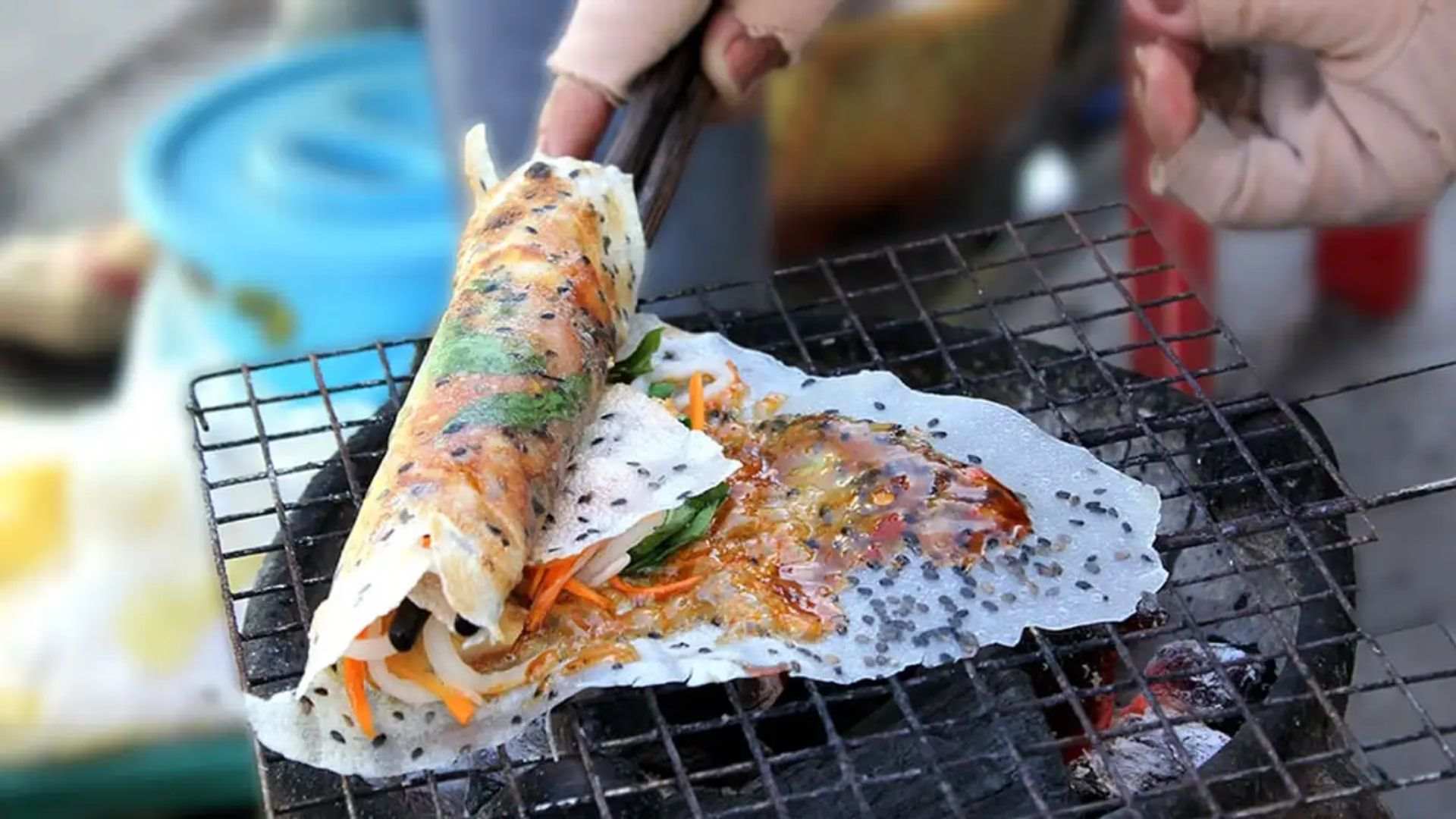 16-banh-trang-nuong-mam-ruoc-mang-huong-vi-dam-da-thom-ngon-kho-cuong.jpg