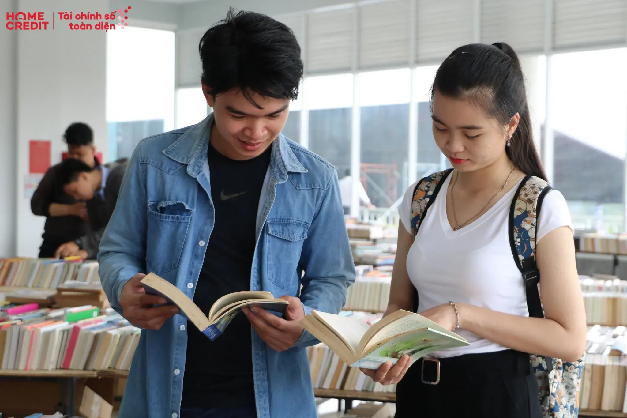1-sinh-vien-co-the-tu-vay-online-de-chi-tra-cac-khoan-sinh-hoat-phi-gap.webp