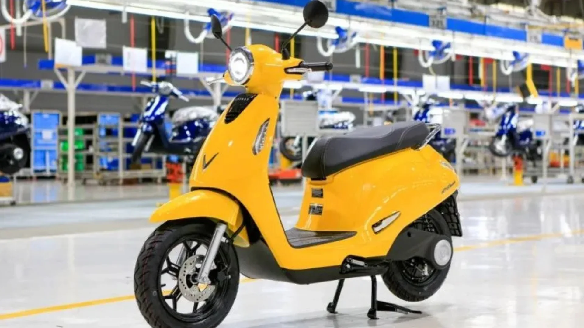 1-vin-fast-evo-200-lite-la-lua-chon-xe-dien-ly-tuong-cho-hoc-sinh-sinh-vien-hien-dai.webp