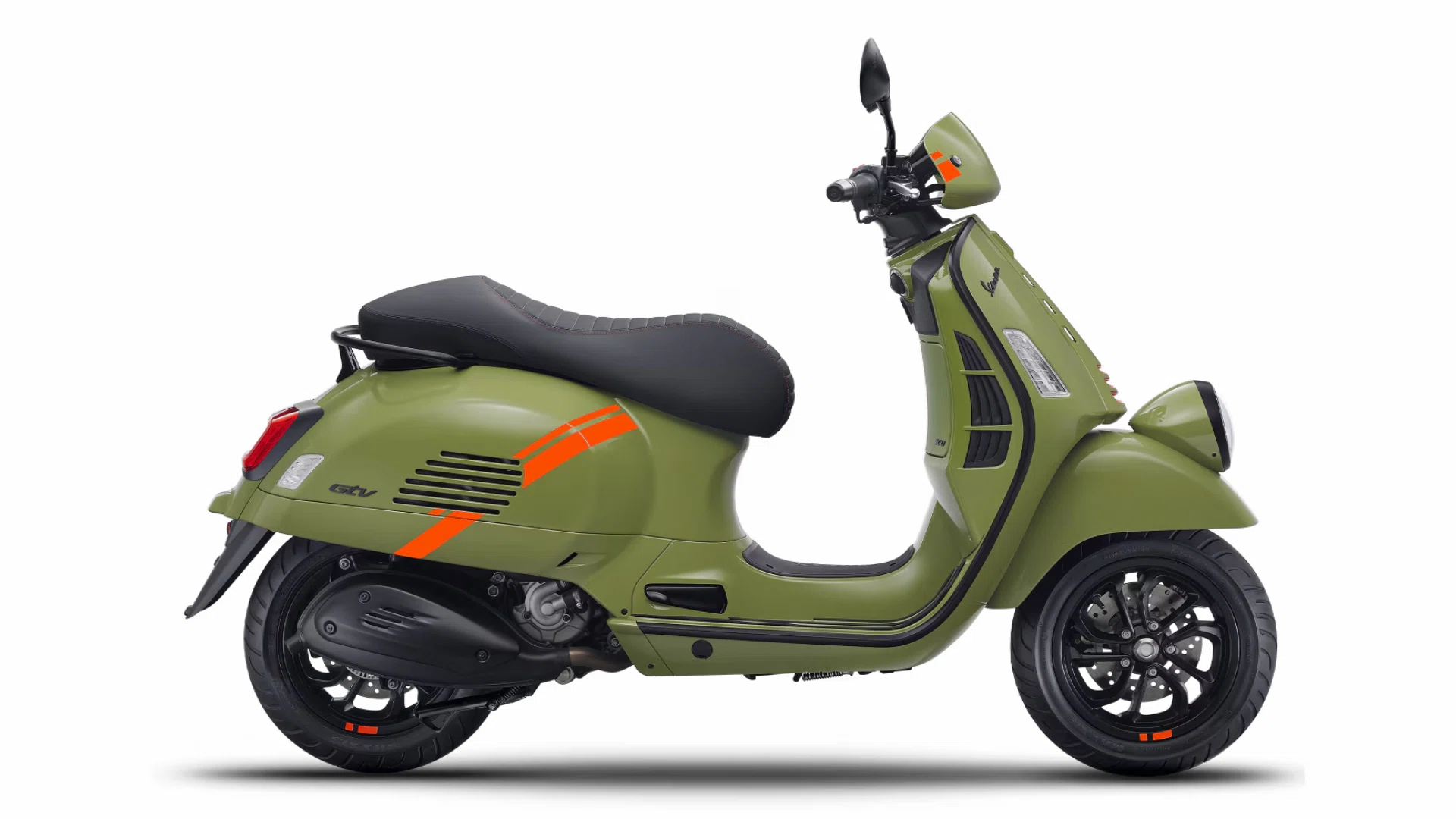 25-xe-vespa-gtv-300-mau-xanh-reu.webp