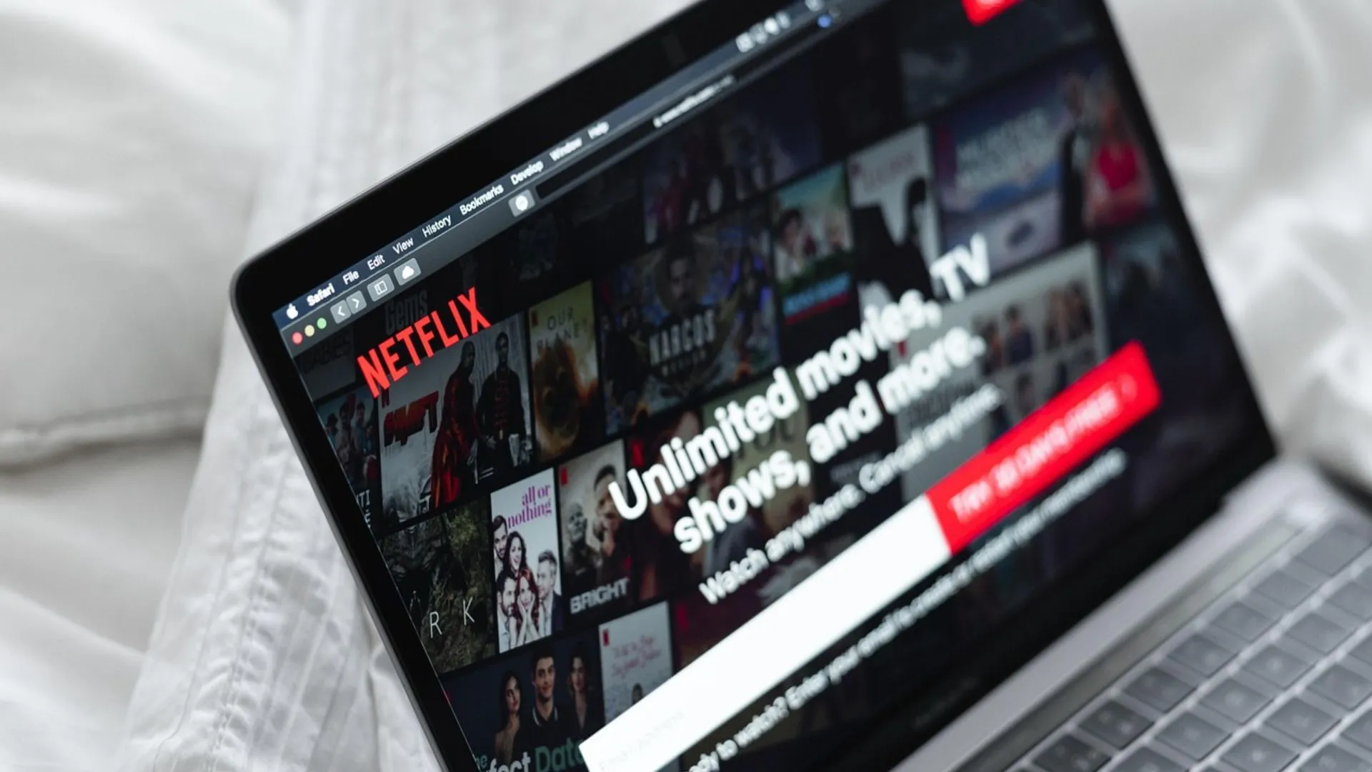 2-netflix-la-mot-nen-tang-cho-phep-xem-phim-truc-tuyen-moi-luc-moi-noi.webp