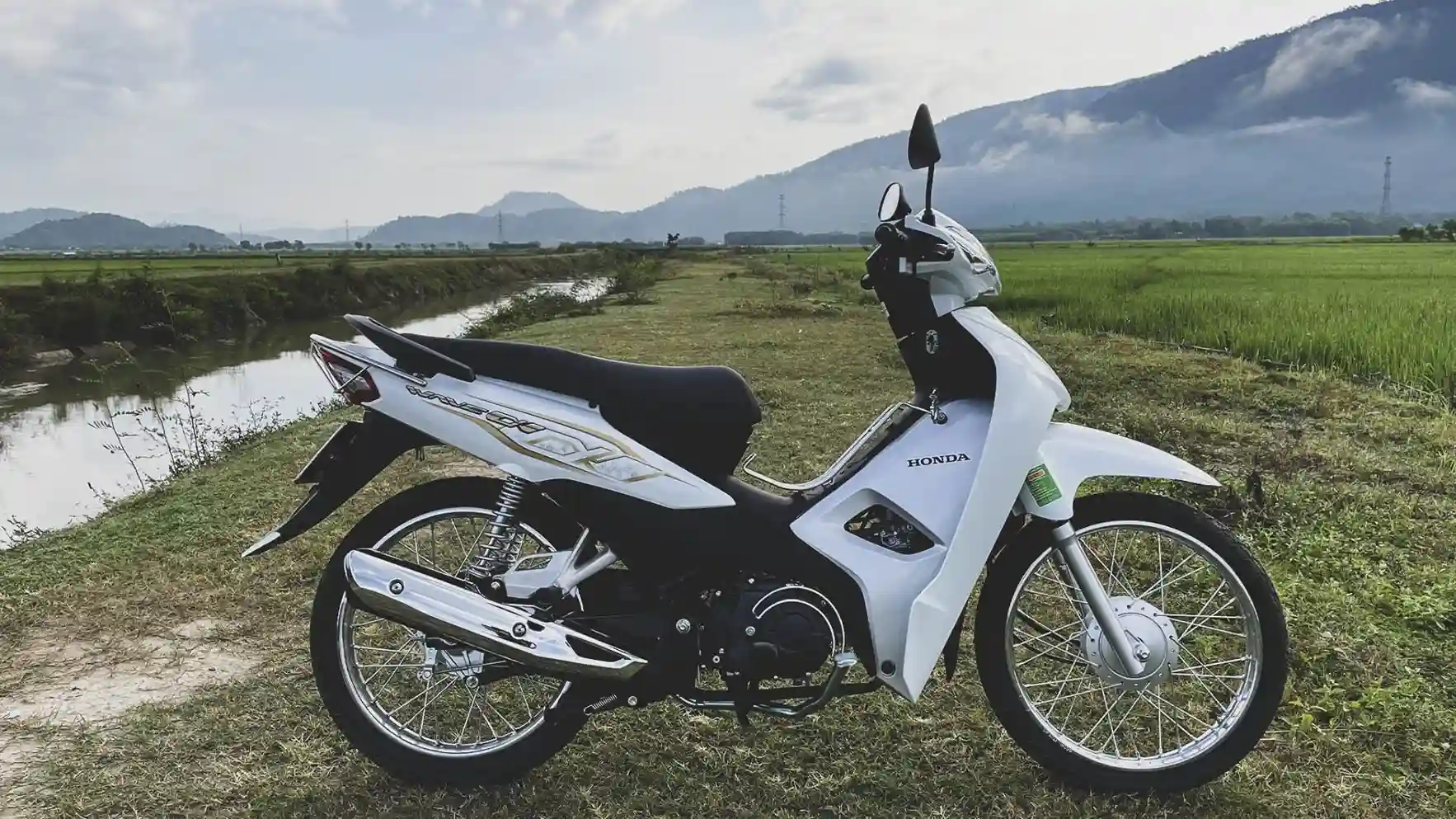 2-wave-alpha-doi-2021-duoc-tinh-chinh-ve-ca-dong-co-va-ngoai-hinh-so-voi-ban-cu.webp