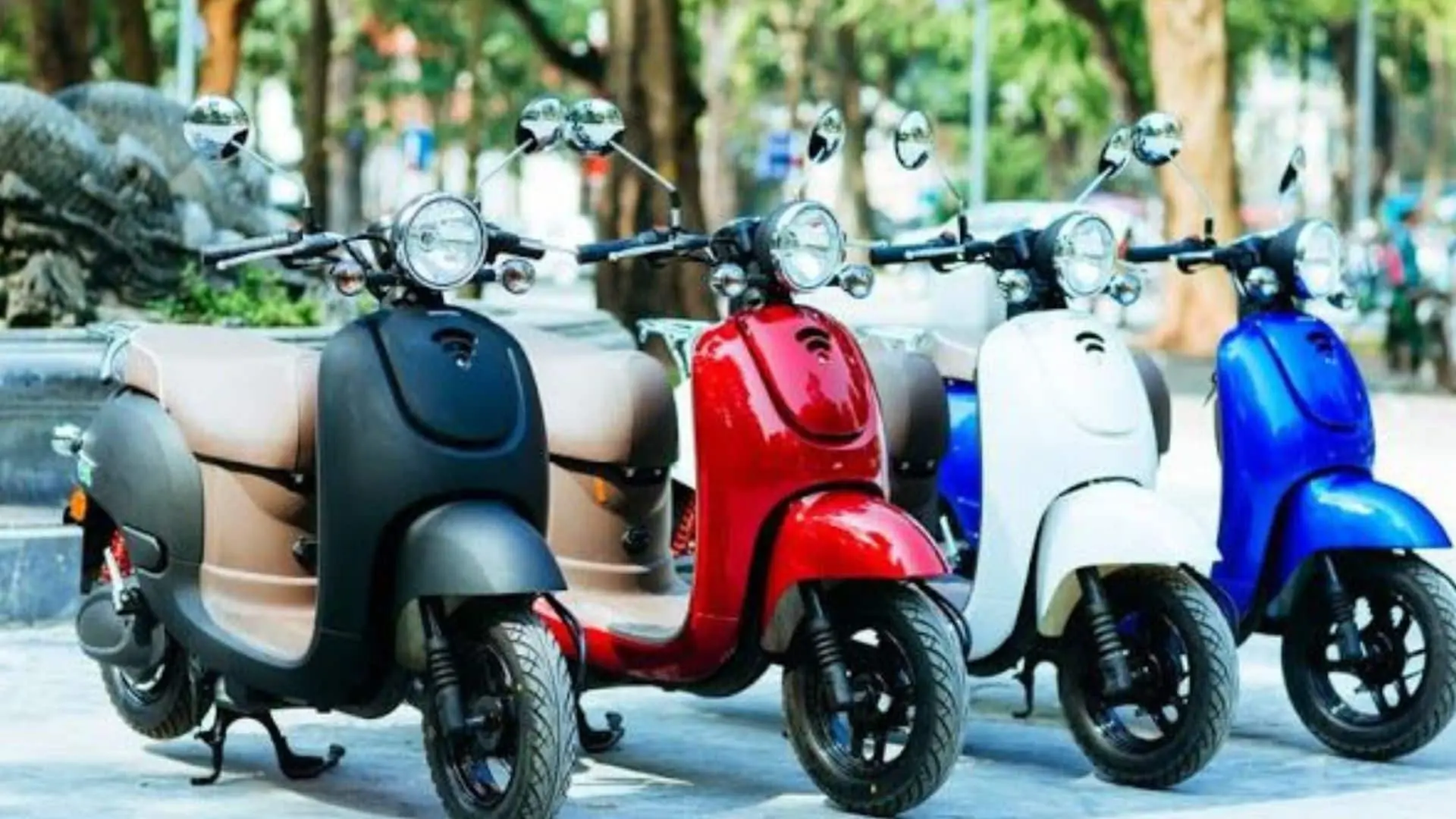 2-xe-may-dien-honda-mono-co-da-dang-mau-sac-nen-ban-co-the-tu-do-chon-lua.webp