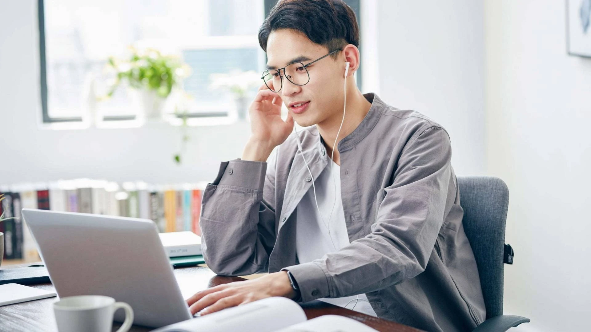 3-freelancer-la-nguoi-lam-tu-do-khong-thuoc-bien-che-cua-cong-ty.webp