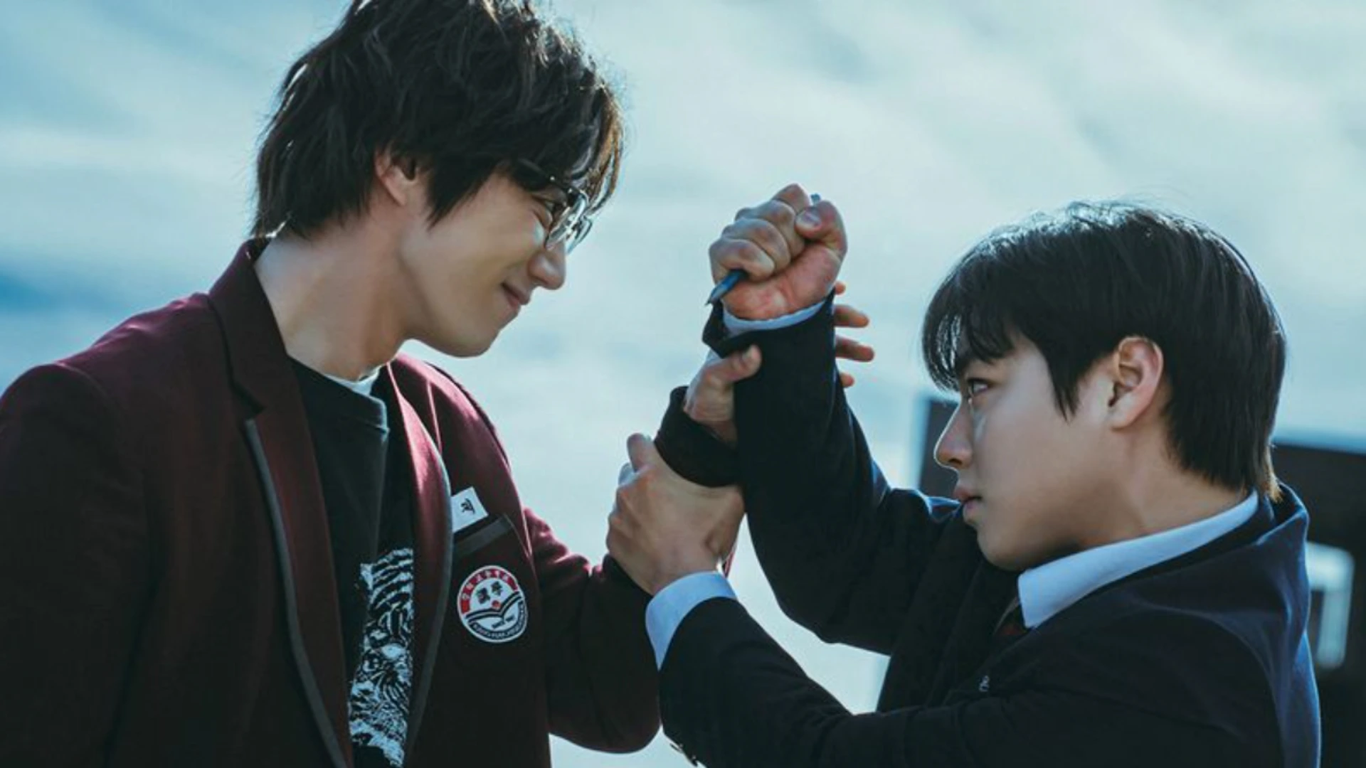 3-nguoi-hung-yeu-duoi.webp