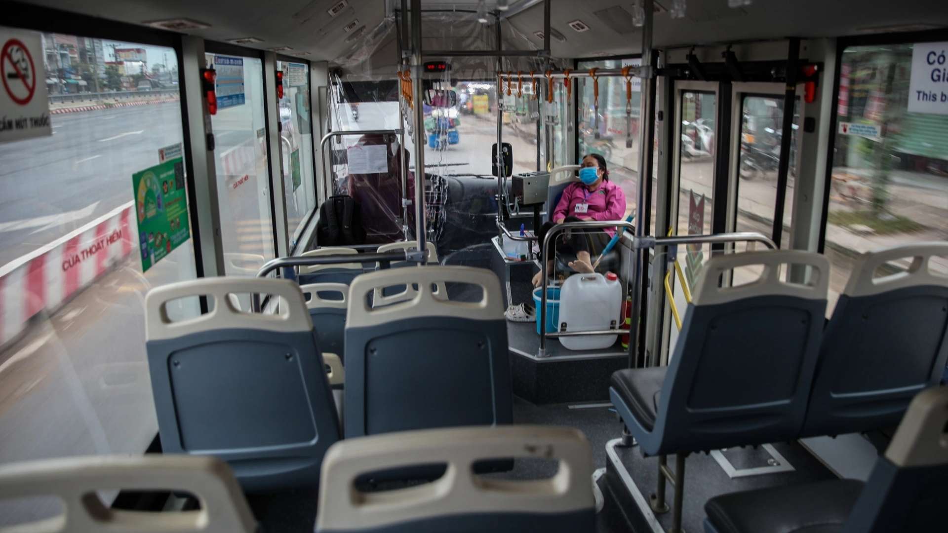 4-ban-se-tiet-kiem-chi-phi-di-chuyen-tai-tp-hcm-neu-di-chuyen-bang-xe-bus-xe-dap.jpg