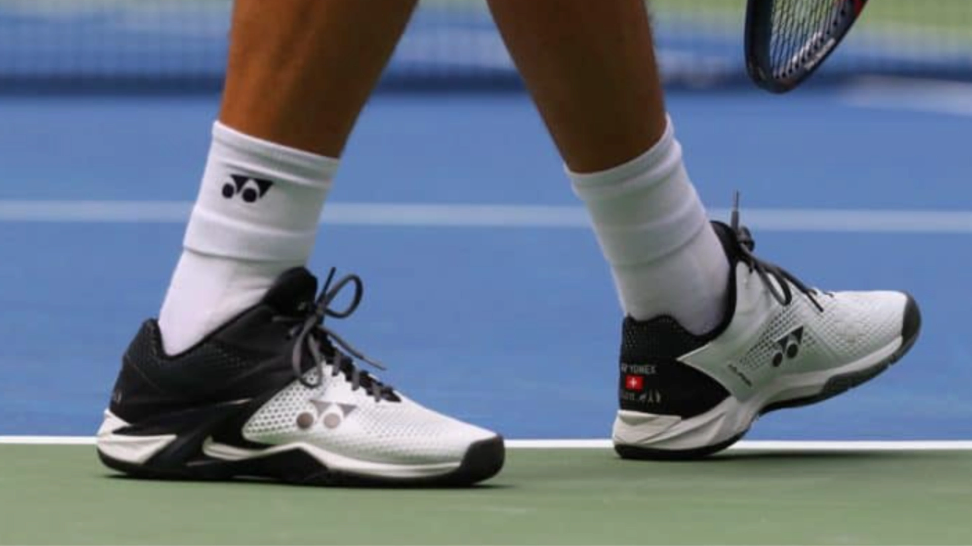 4-giay-yonex-duoc-trang-bi-cac-tinh-nang-ho-tro-hieu-qua.webp