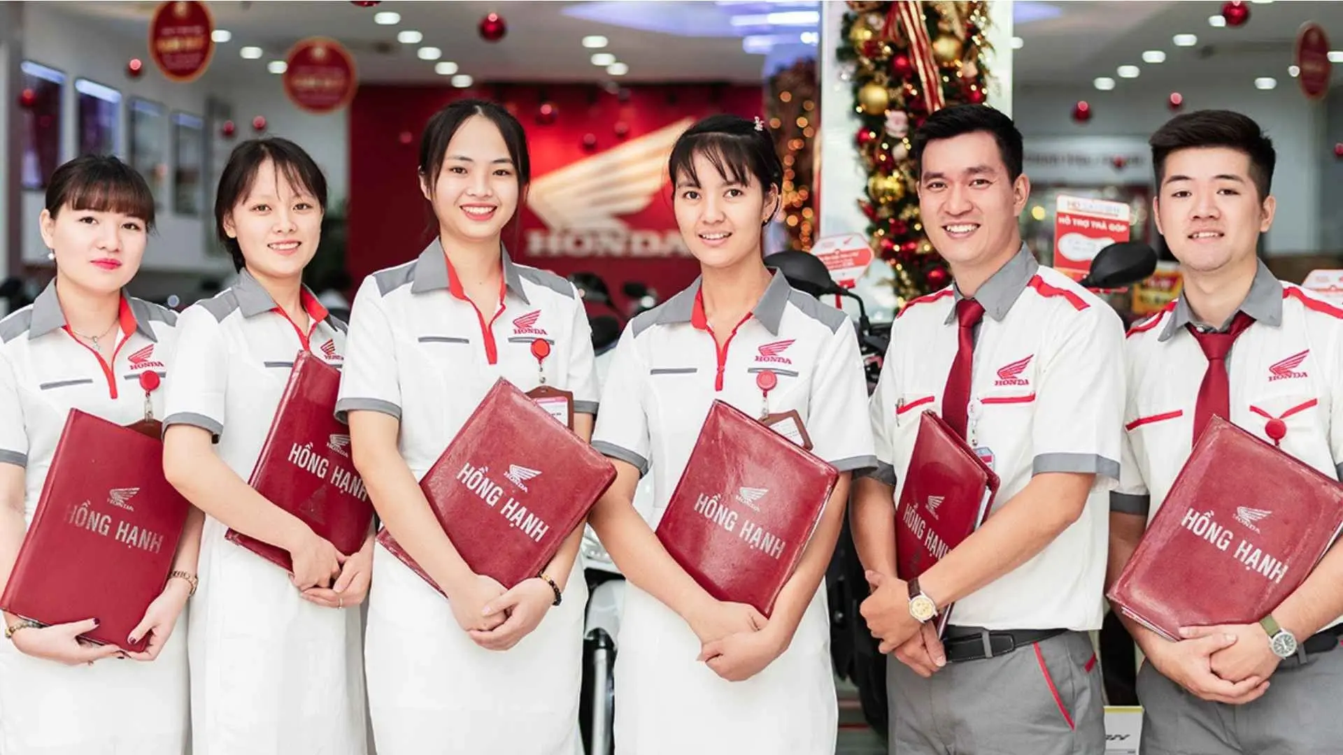 5-head-hong-hanh-la-mot-trong-nhung-don-vi-uy-tin-nhap-khau-mau-xe-honda-vision-50cc.webp