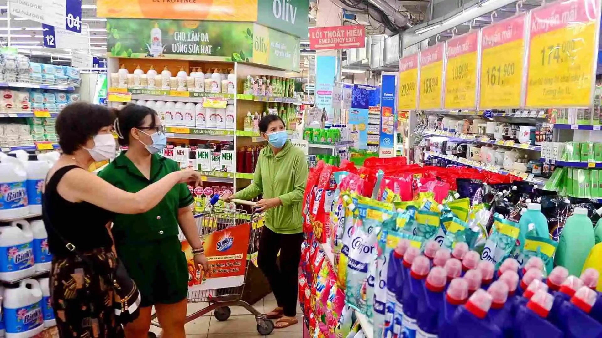 6-lam-phat-co-the-lam-giam-suc-mua-cua-nguoi-tieu-dung-cho-cac-mat-hang-khong-thiet-yeu.webp