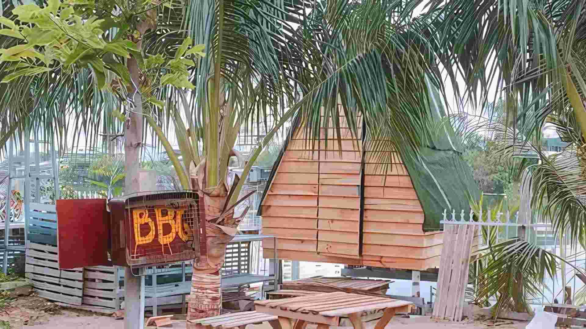 7-khu-vuc-nuong-bbq-rong-rai-tai-jens-homestay-nha-trang.jpg