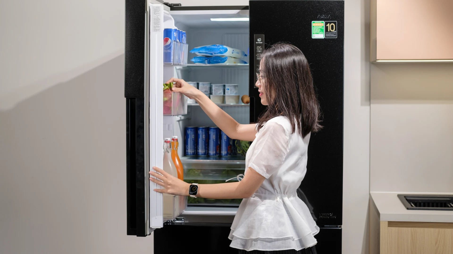 7-tu-lanh-aqua-4-canh-tiet-kiem-dien-nang-nho-cong-nghe-inverter.webp