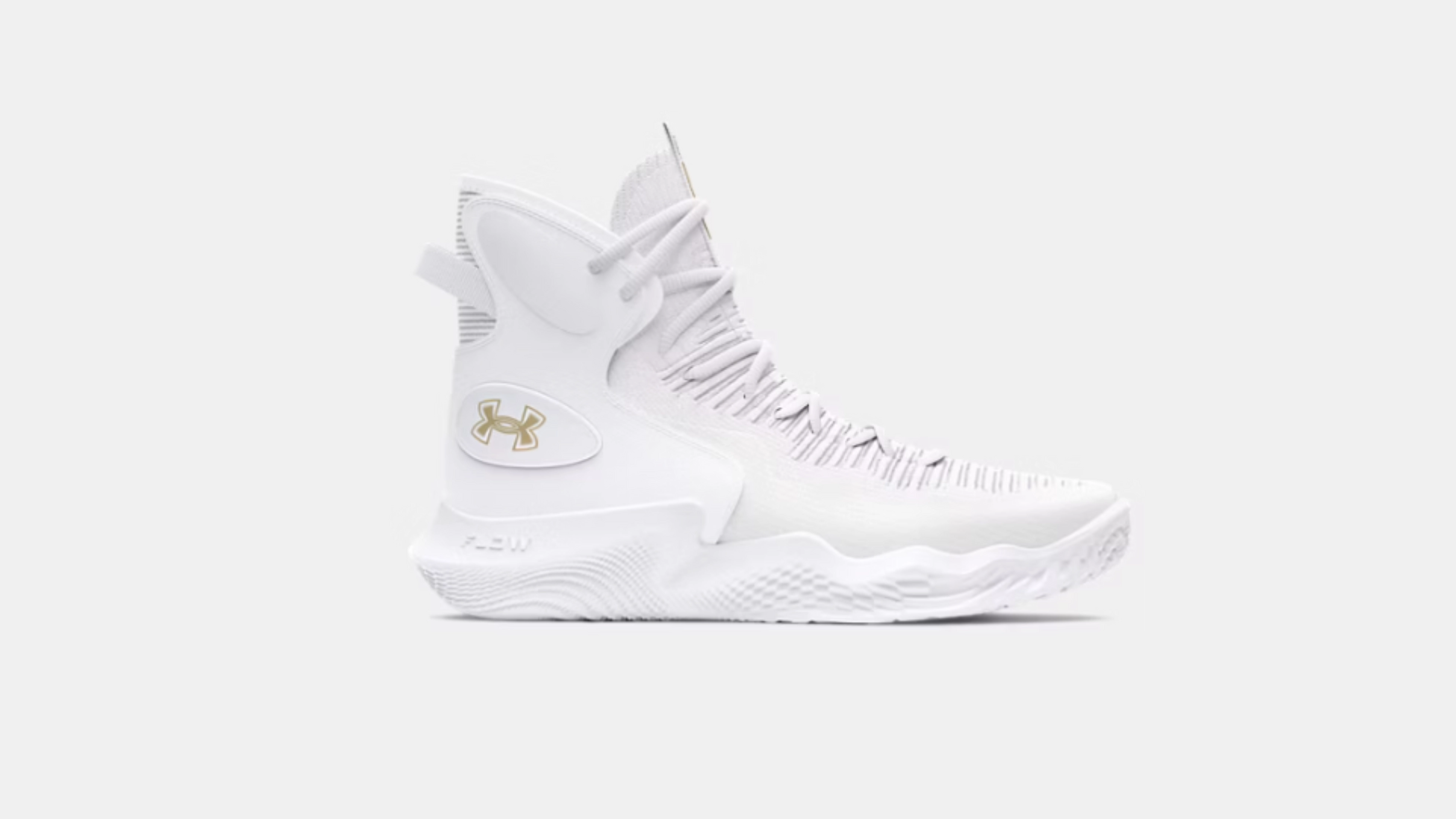 8-giay-bong-chuyen-under-armour.webp