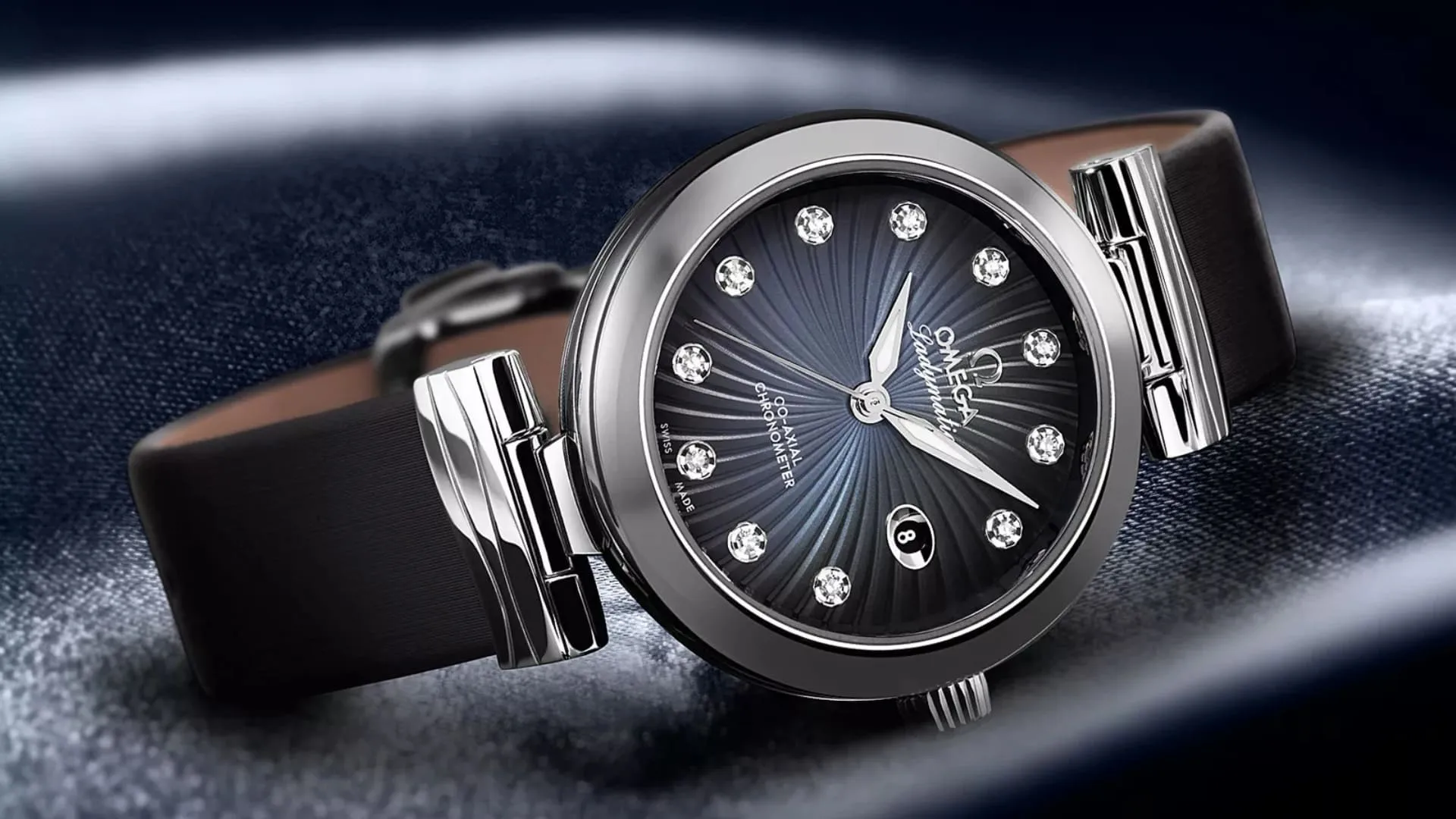8-omega-de-ville-ladymatic-diamond-phu-hop-voi-moi-phong-cach.webp